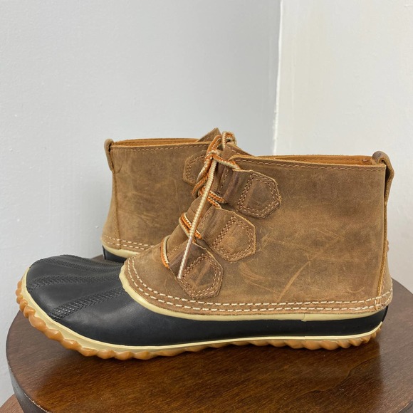 Sorel Out N about Leather Snow Boot Sz 7 - Picture 8 of 10